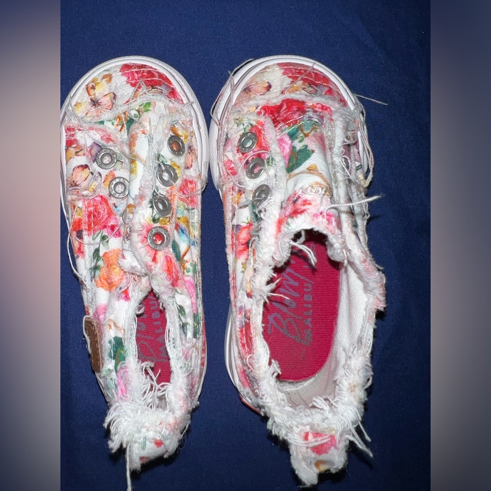 blowfish slip ons